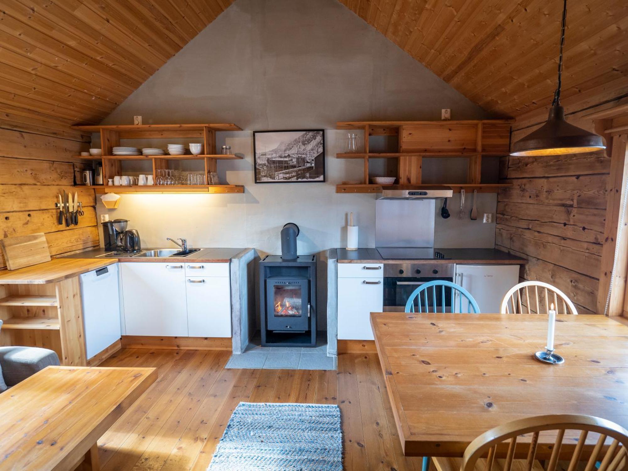 Kalle I Lofoten Kabelvag Room photo